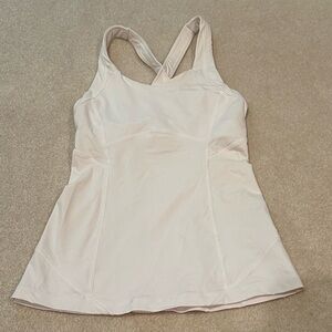 White lululemon tank